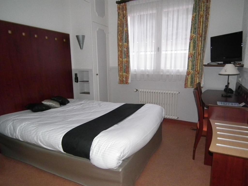 Logis Cosy - Hotel Le Moulin Neuf - Chantonnay Habitación foto